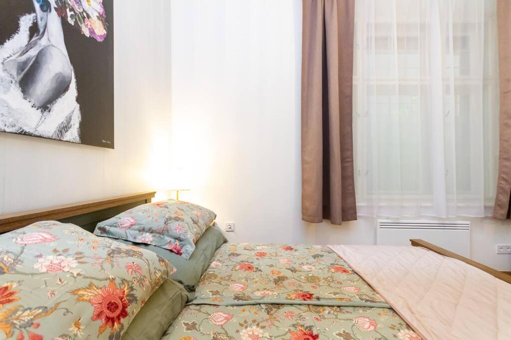 Luxe Haven On Lonyay By Newave Apartamento Budapeste