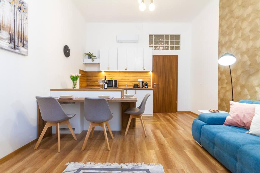 Luxe Haven On Lonyay By Newave Apartamento Budapeste