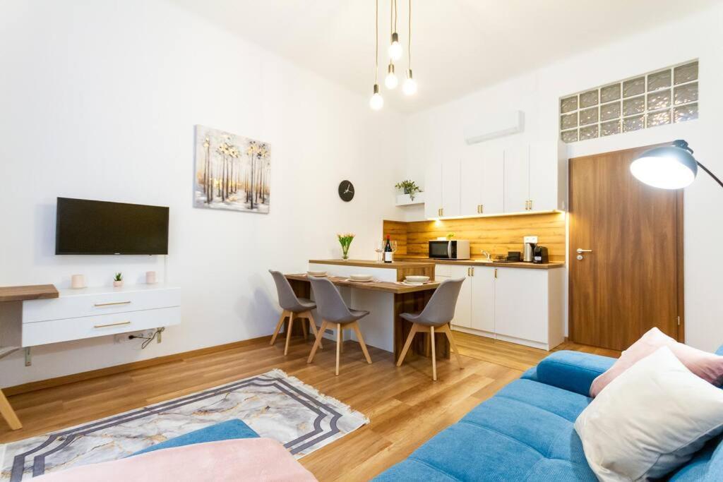 Luxe Haven On Lonyay By Newave * Budapeste